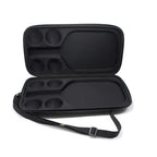 Vue de l'intérieur du sac de pickleball compact montrant les emplacements moulés pour deux raquettes et quatre balles, assurant une protection contre les chocs.
