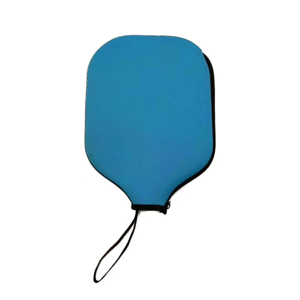 Housse individuelle en néoprène pour raquette de pickleball, couleur bleu clair, avec fermeture éclair noire et dragonne de transport.