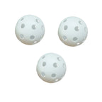 Lot de 3 balles de pickleball indoor blanches à 26 trous, diamètre 72 mm, conçues pour une trajectoire stable et un contrôle optimal sur surfaces lisses.