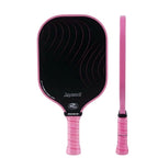 Vue de face et de profil de la raquette de pickleball Joysent T300 en carbone avec bordure rose, motif vagues et grip ergonomique rose assorti.