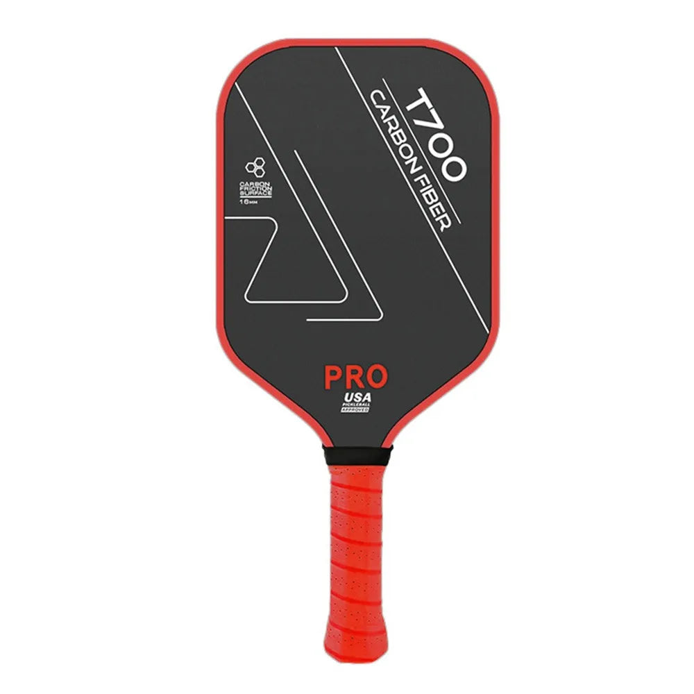 Raquette de pickleball T700 PRO performance avec surface en fibre de carbone Toray, épaisseur 16 mm et manche rouge.