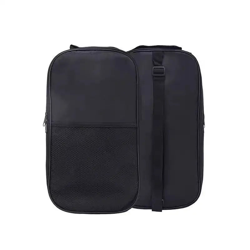 Vue recto et verso du sac de pickleball noir compact avec focus sur la sangle de transport ajustable et les boucles de réglage.